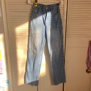 Hollister Ultra High-Rise Dad Jean